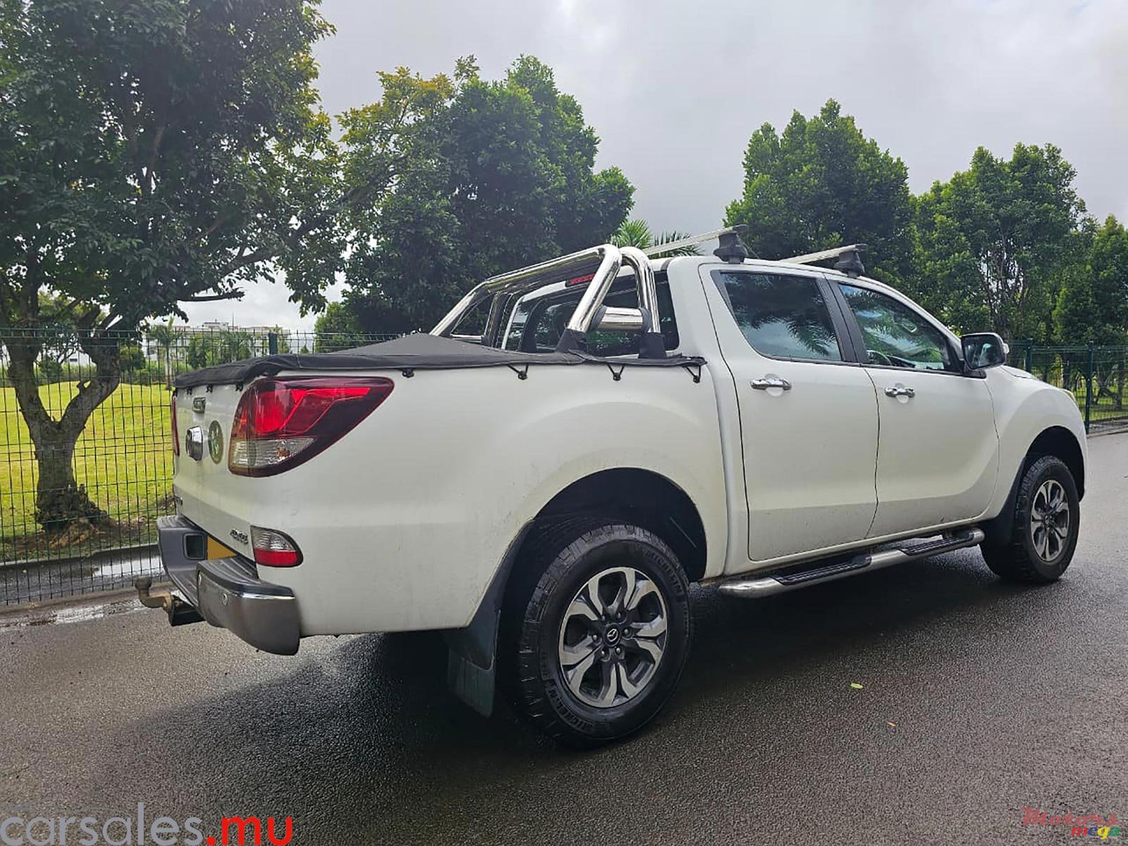 2016' Mazda BT-50 3.2 4x4 photo #4