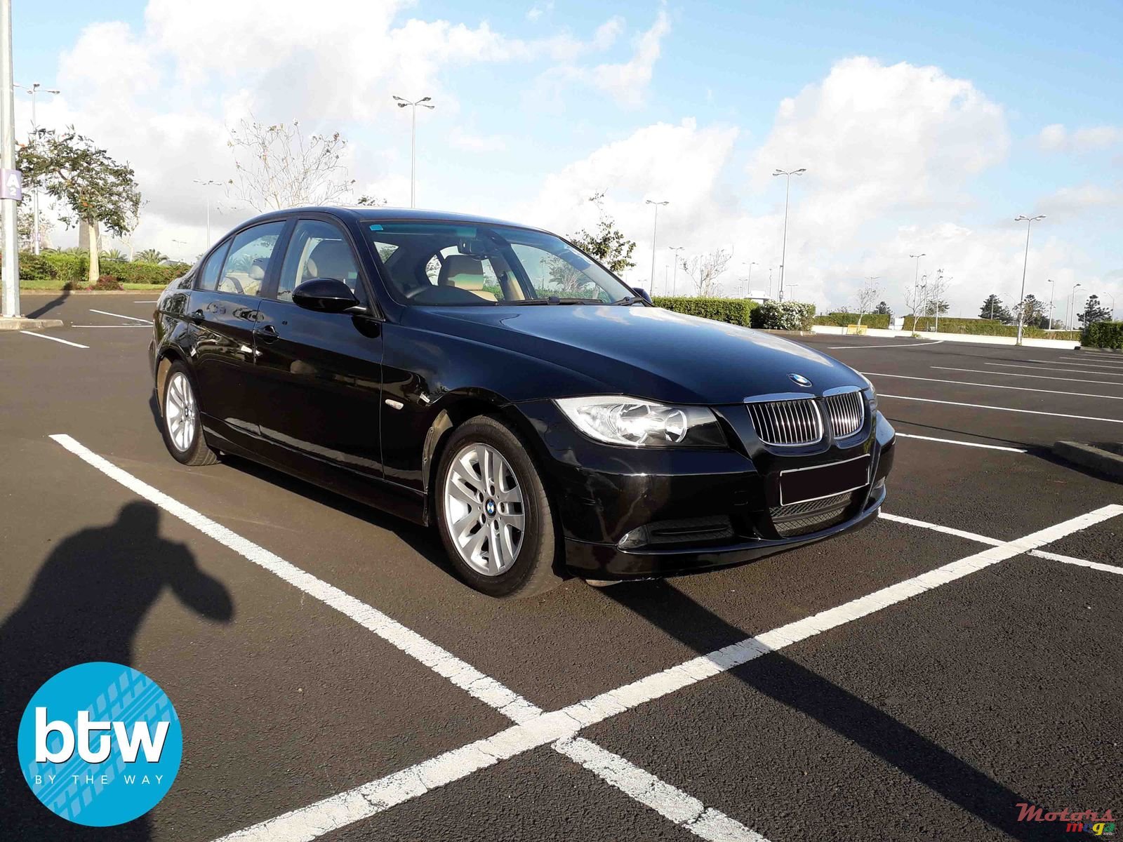 2007' BMW 316 photo #1