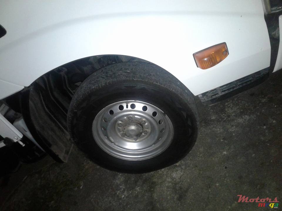 2009' Toyota photo #2