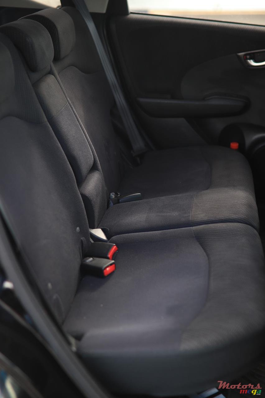 2013' Honda Fit RS Hybrid photo #7