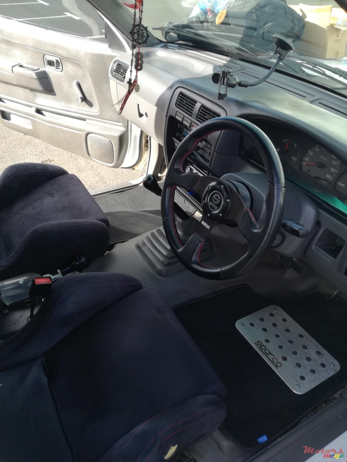 2008' Nissan Hardbody 15" rims -ve offset photo #5