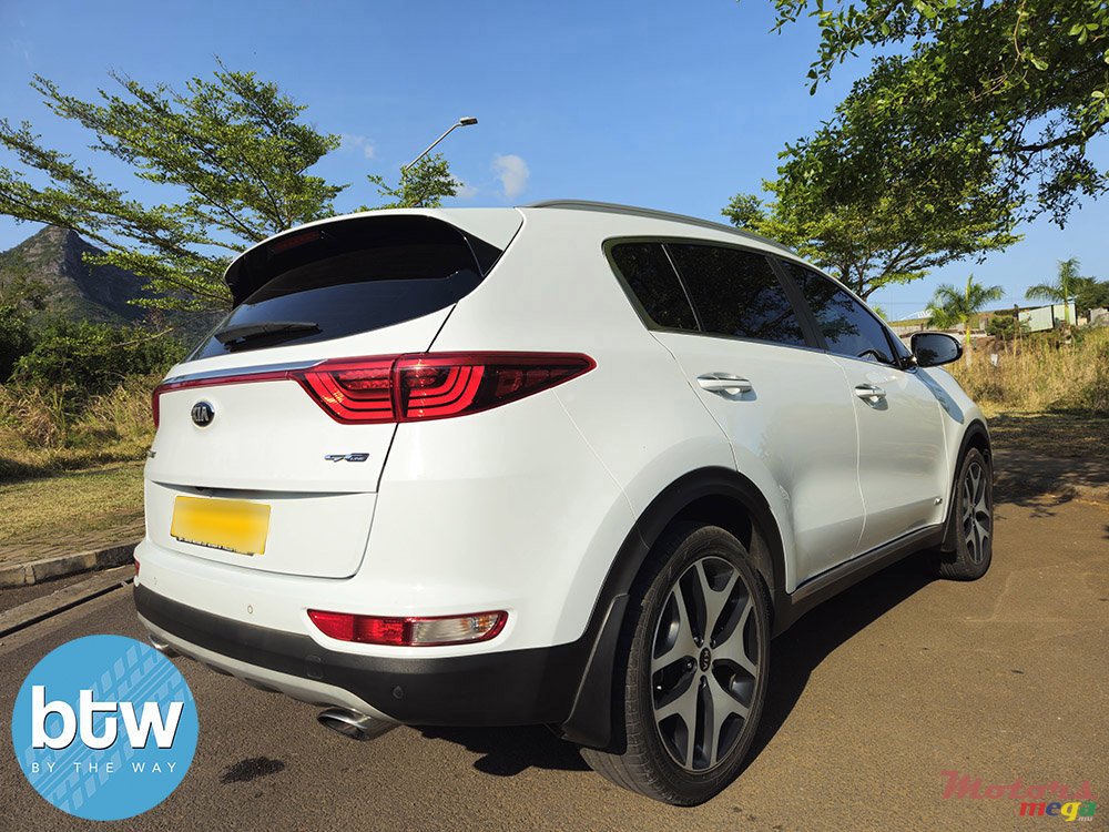 2018' Kia Sportage GT Line photo #4