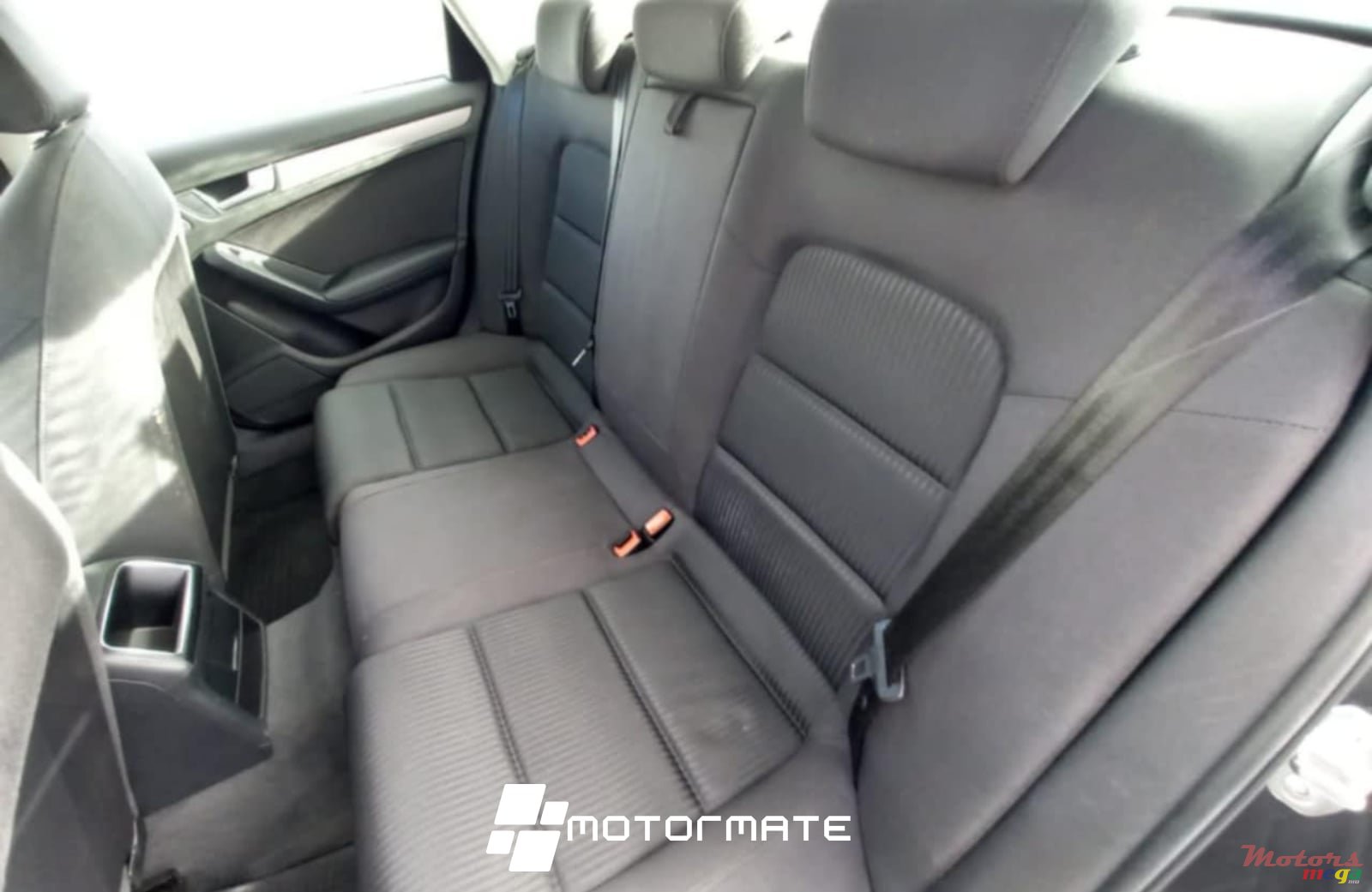 2013' Audi A4 Sedan photo #4