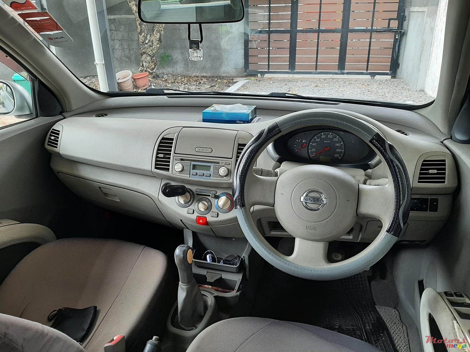 2002' Nissan March photo #1