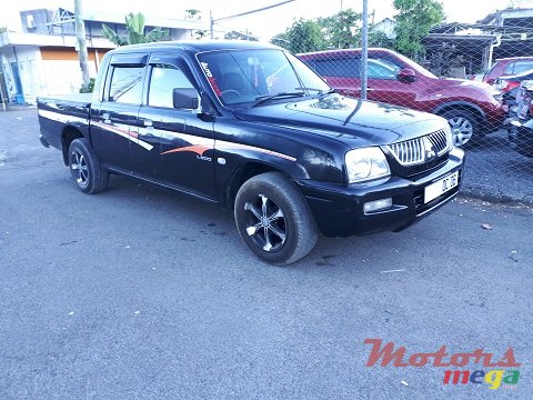 2006' Mitsubishi L 200 photo #2