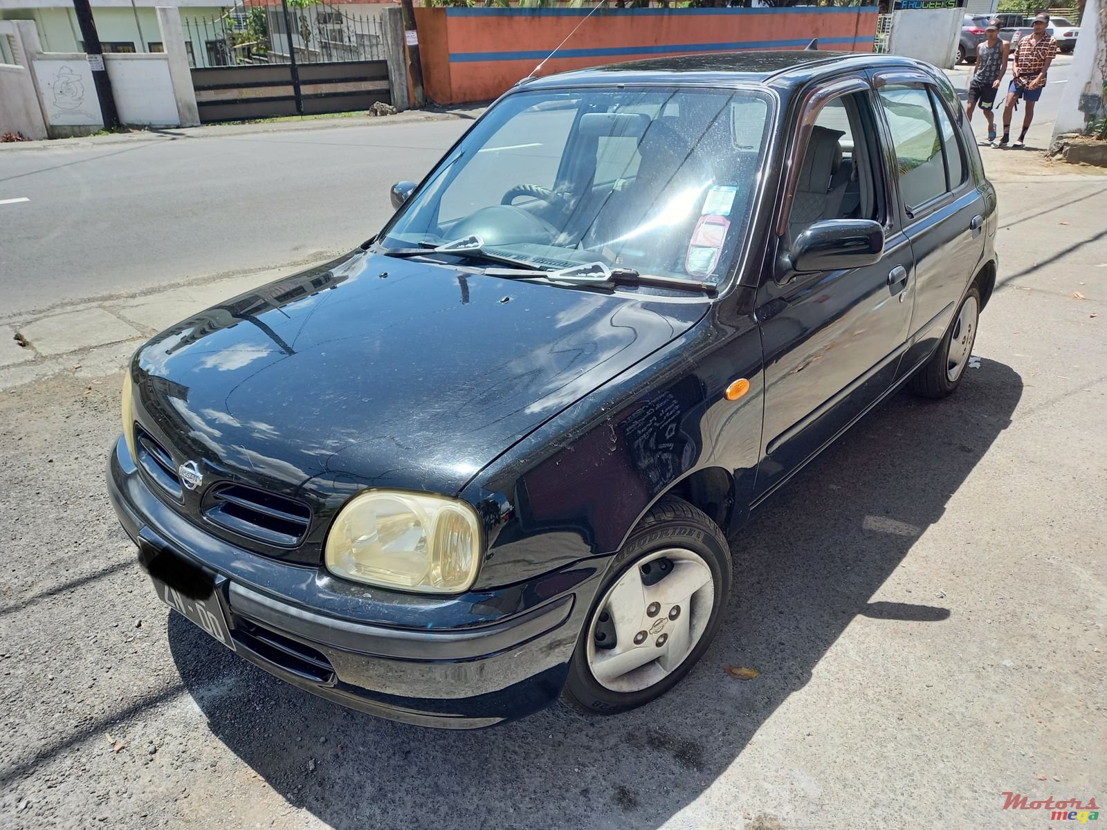 2000' Nissan March photo #1