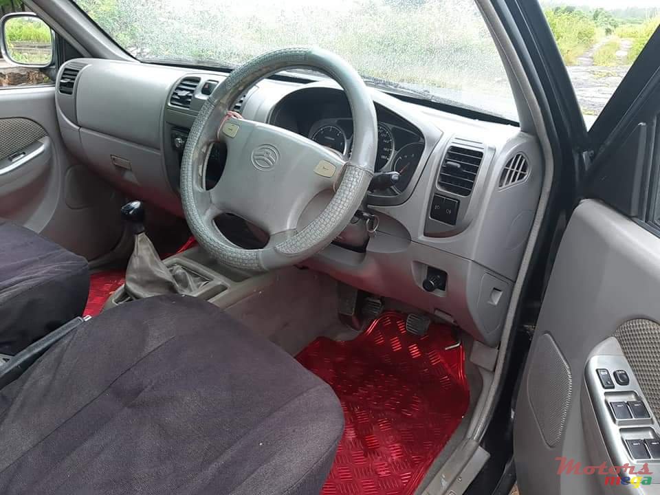 2010' GWM Sailor photo #4