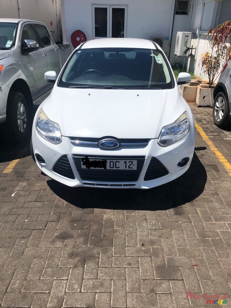 2012' Ford Focus photo #1