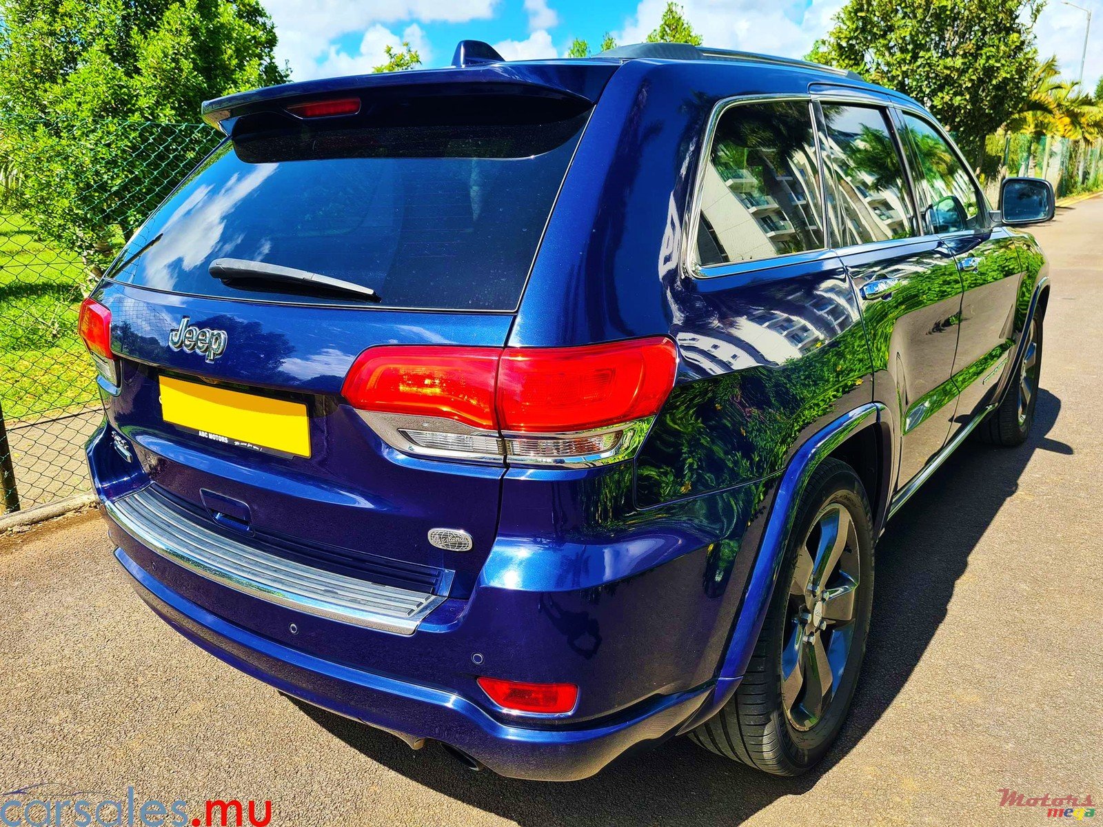 2015' Jeep Grand Cherokee 3.0 CRD Overland photo #3