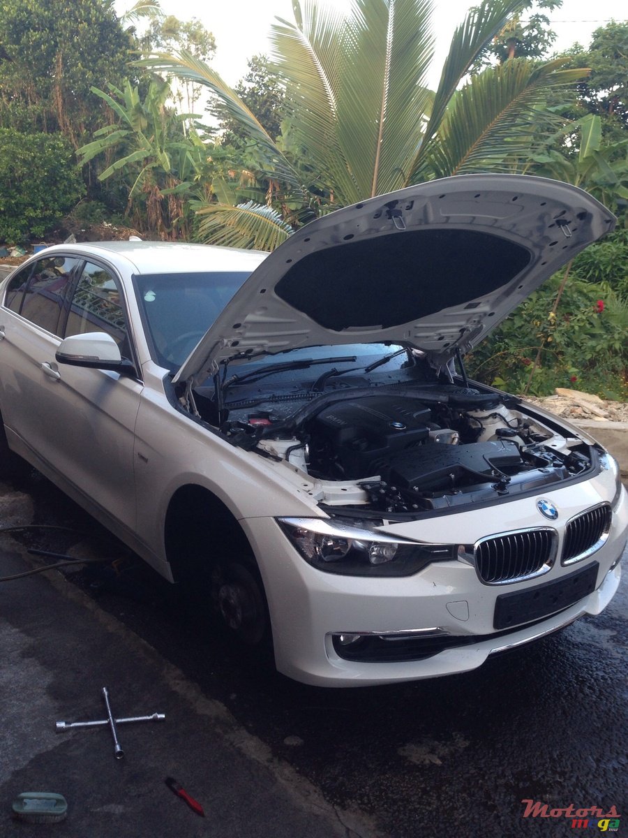 2012' BMW 320 None photo #4