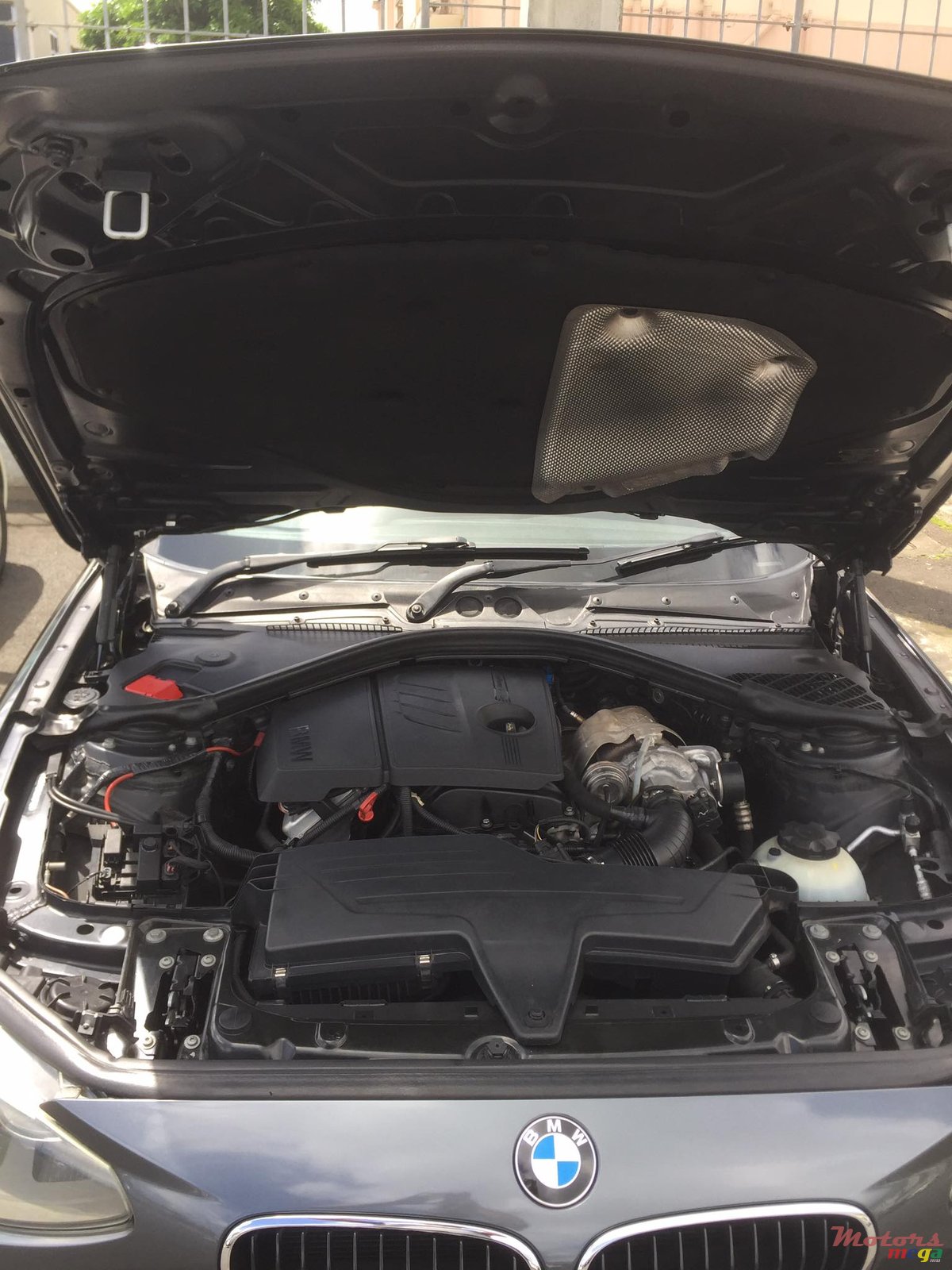 2012' BMW 1 Series Twin Turbo photo #6