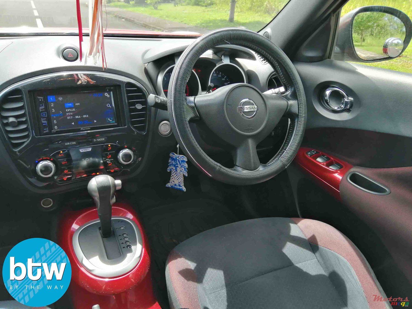 2014' Nissan Juke photo #5