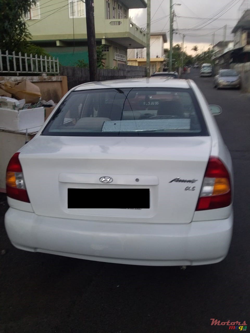 2001' Hyundai photo #3