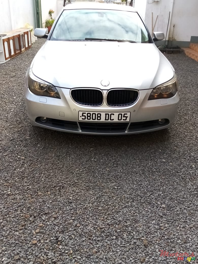 2005' BMW 525 photo #1