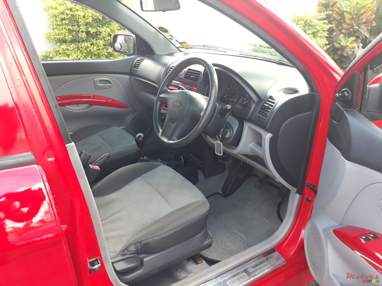 2005' Kia Picanto photo #1