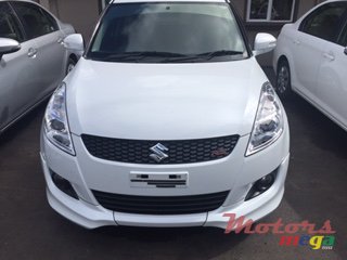 2012' Suzuki Swift KIT RS photo #2