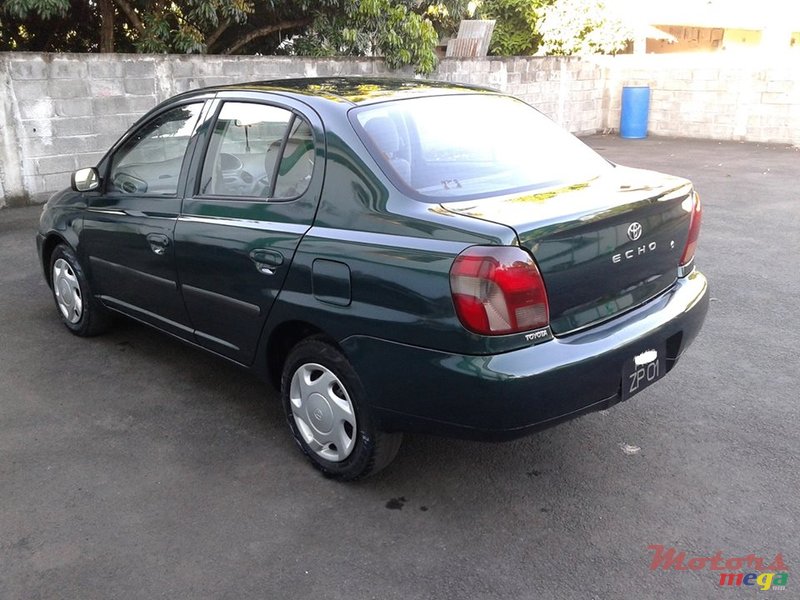 2001' Toyota Platz photo #3