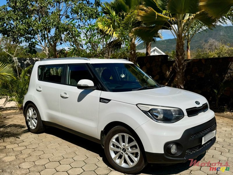 2017' Kia Soul photo #3