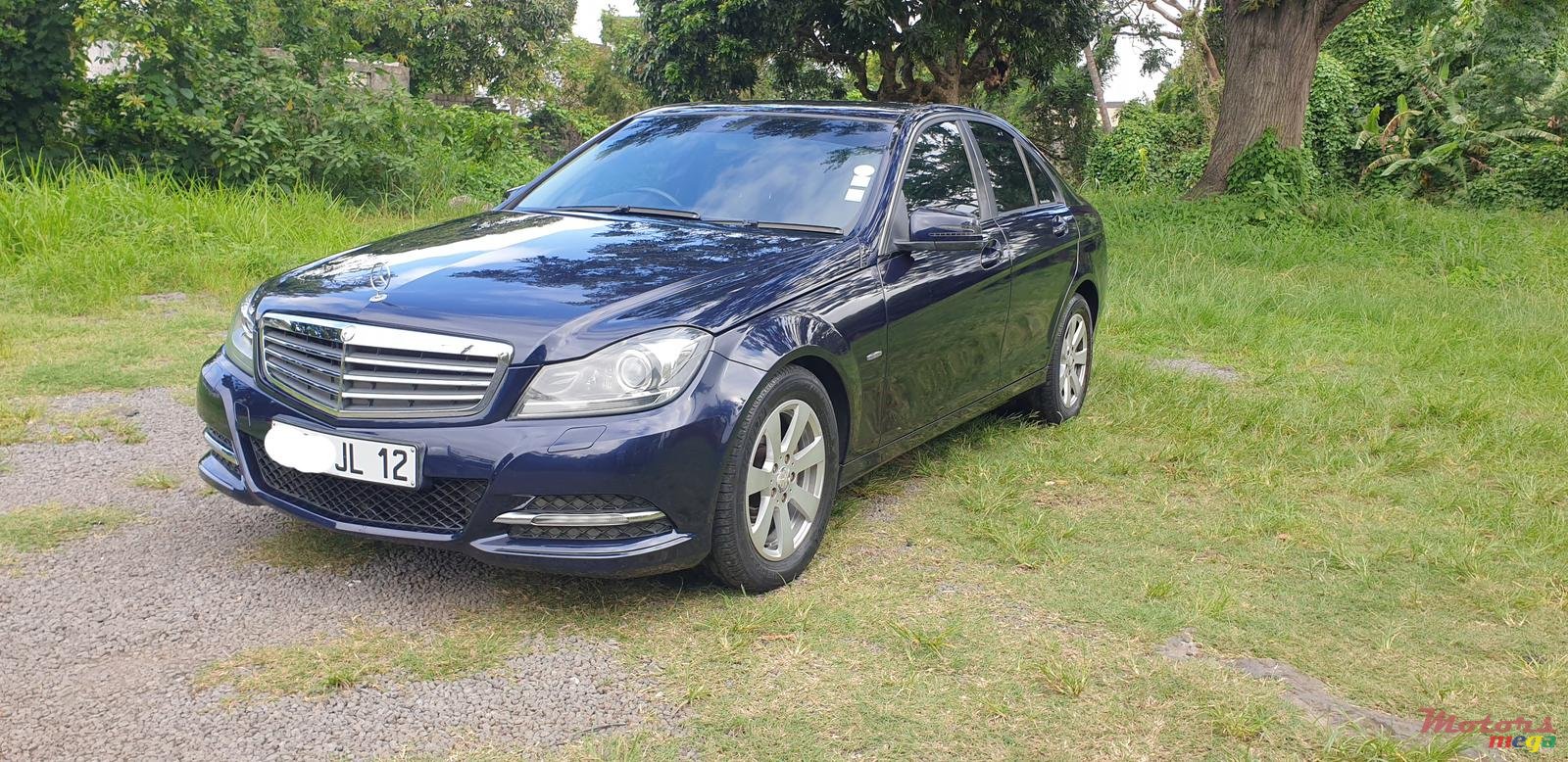 2012' Mercedes-Benz C-Class photo #3