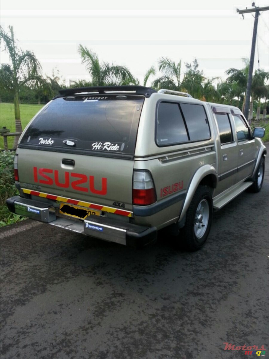 2003' Isuzu LS 2.8 turbo Japan photo #3