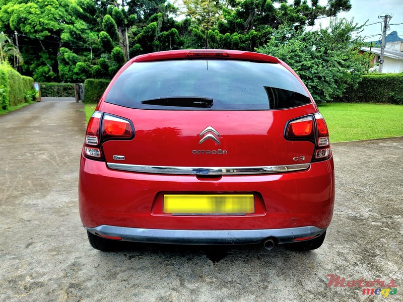 2013' Citroen C3 Turbo Diesel photo #3