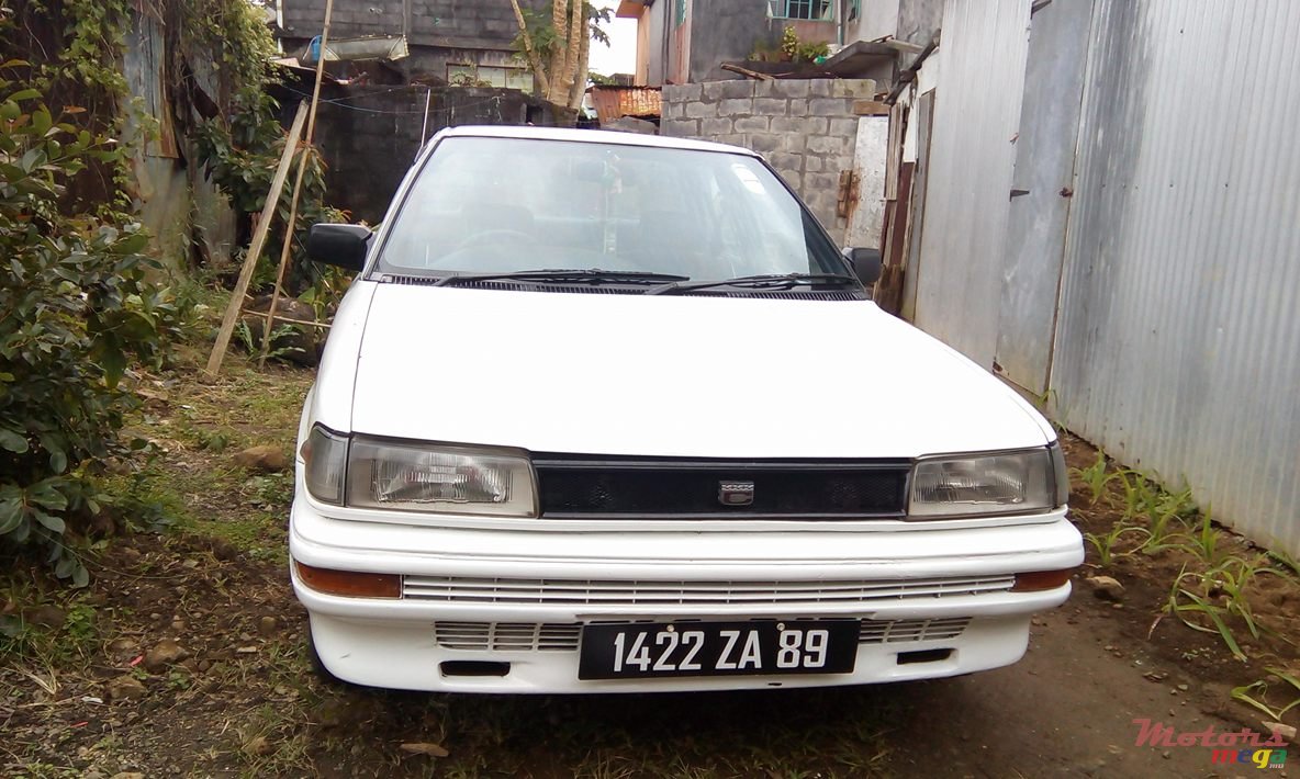 1989' Toyota Corolla photo #1