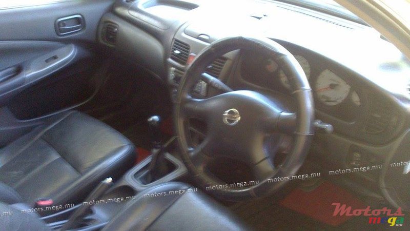 2004' Nissan Sunny n17 photo #5