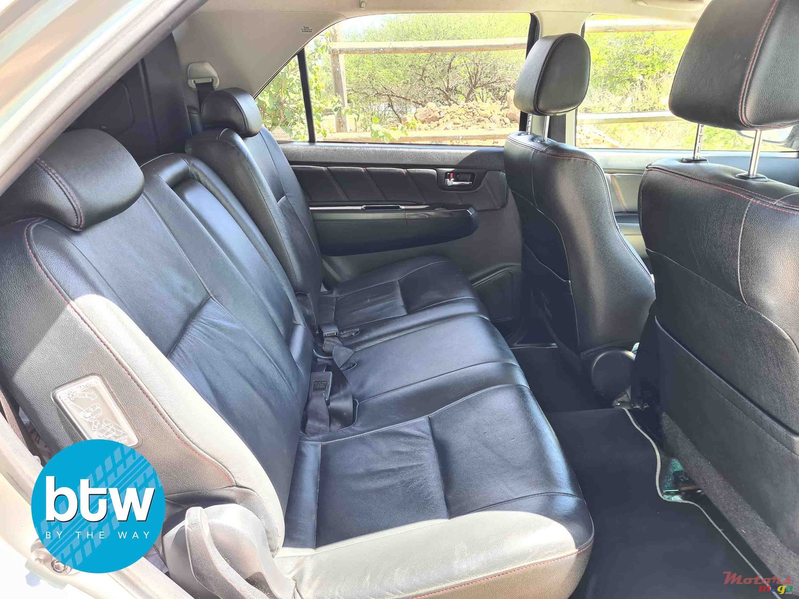 2016' Toyota Fortuner photo #4