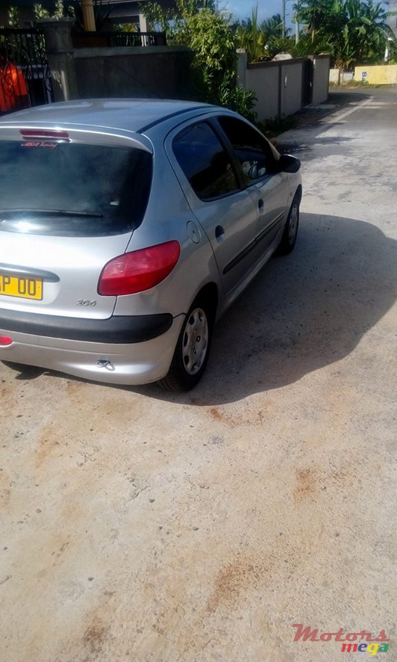 2000' Peugeot 206 photo #3