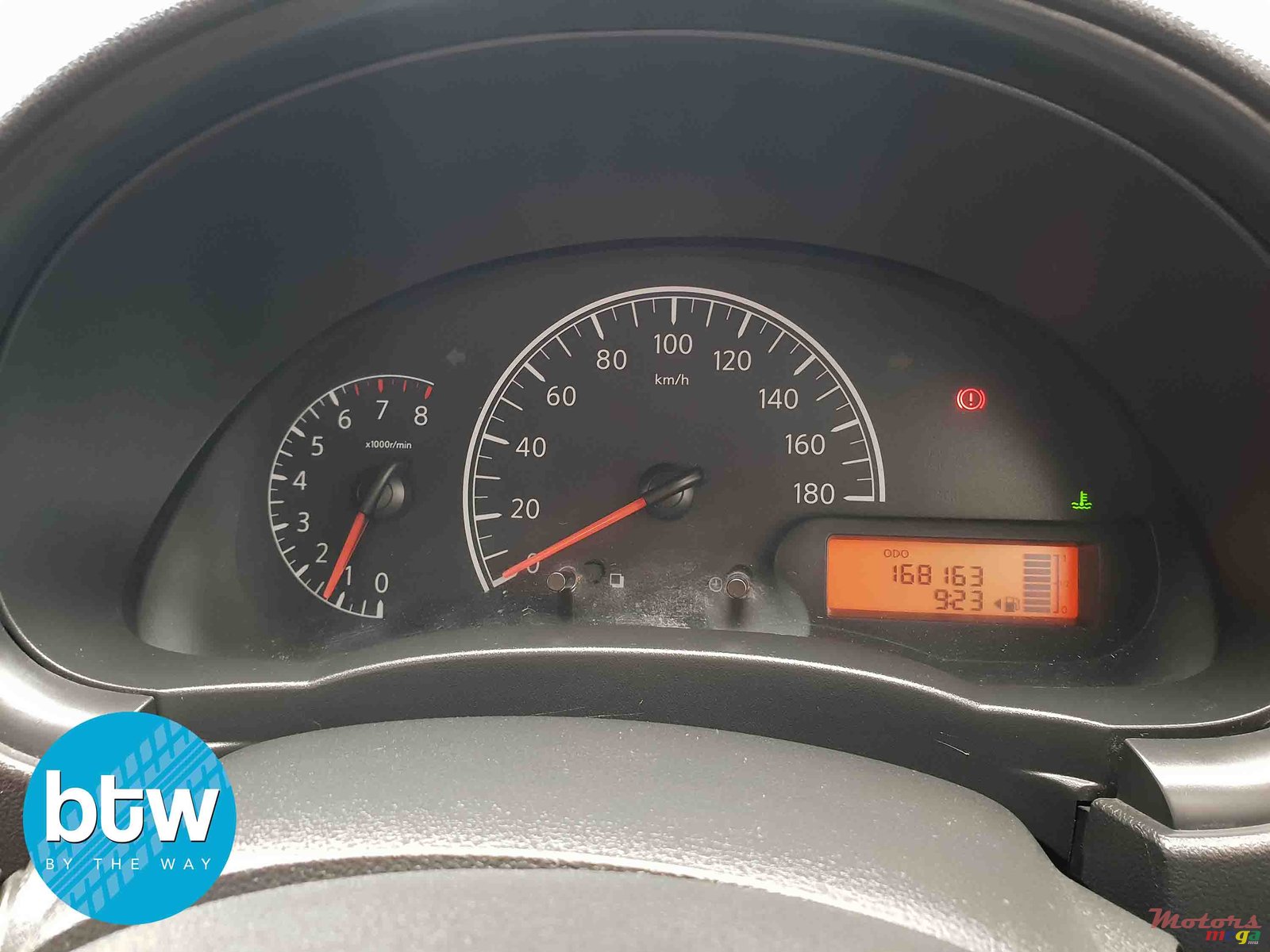 2013' Nissan Almera photo #4