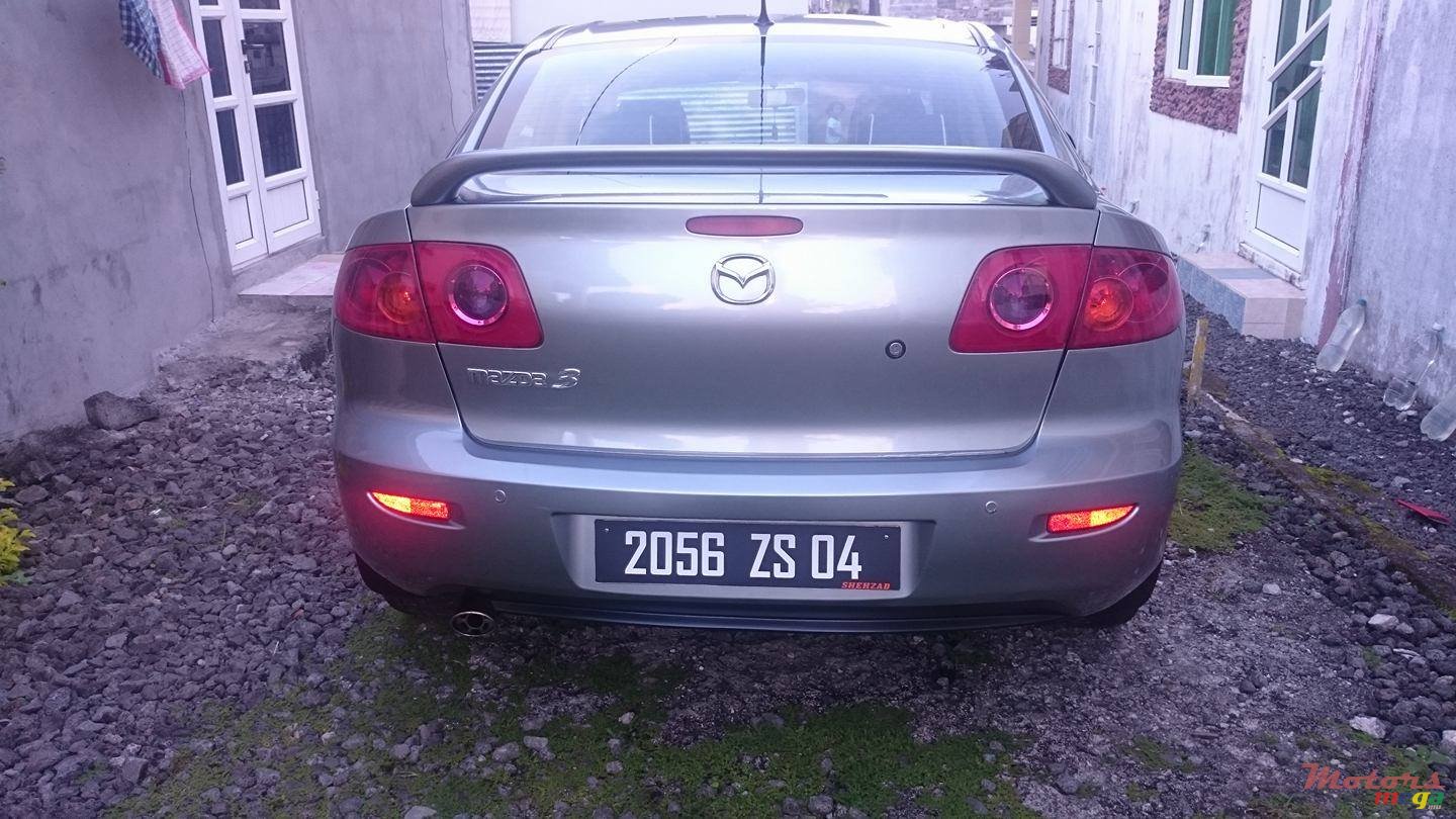 2004' Mazda 3 photo #2