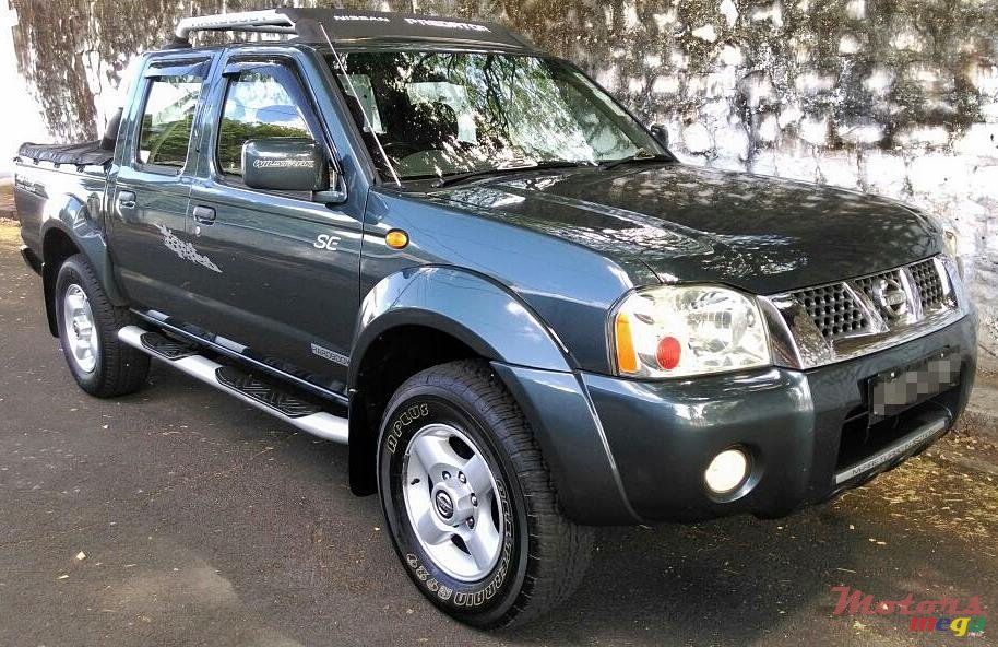 2006' Nissan Hardbody photo #1