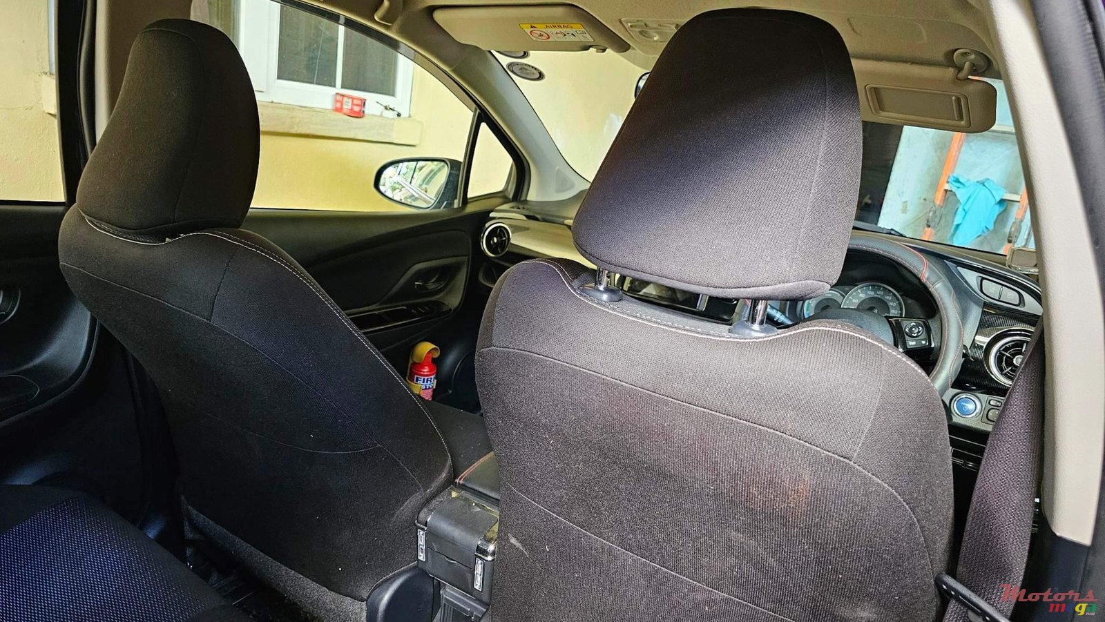 2018' Toyota Vitz Hybrid photo #2