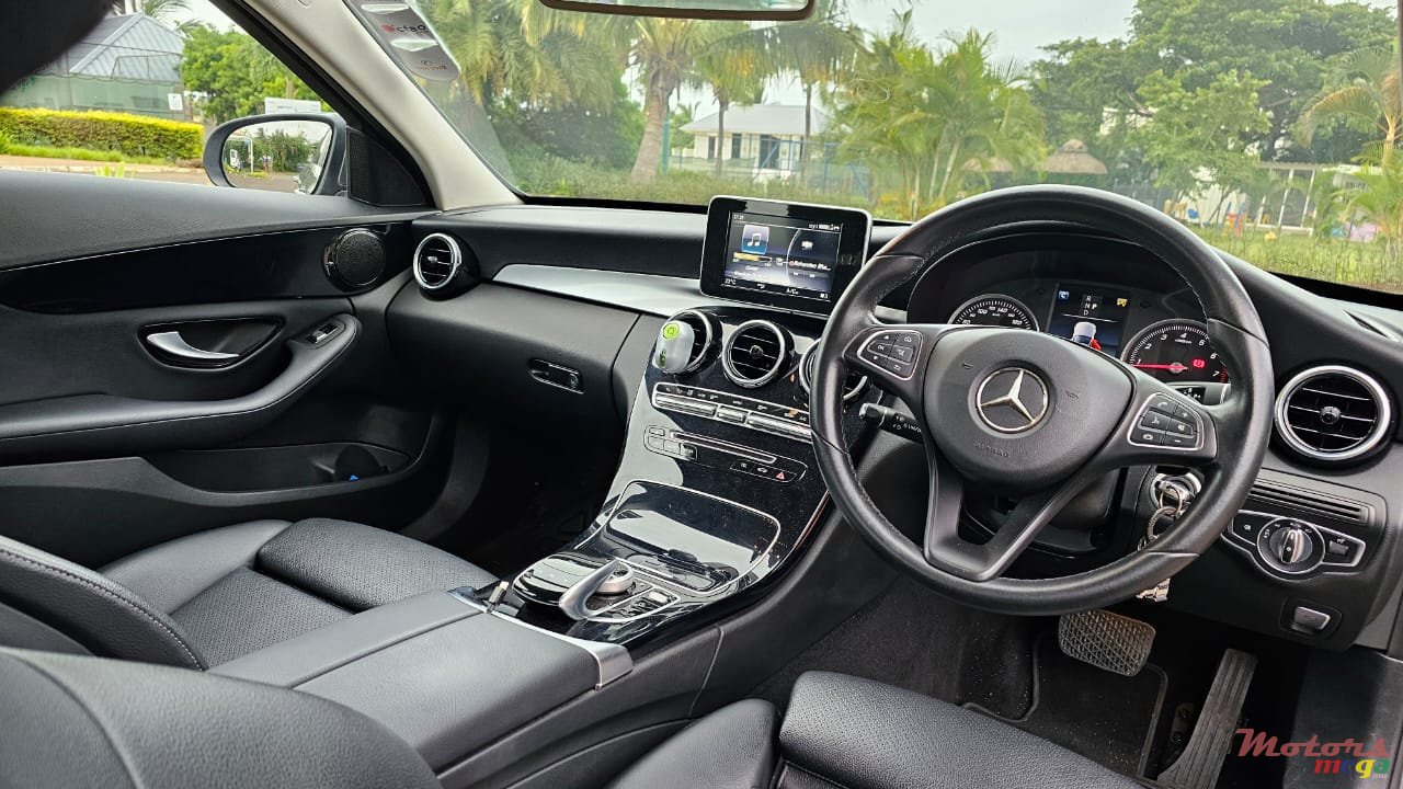 2018' Mercedes-Benz C 180 photo #5