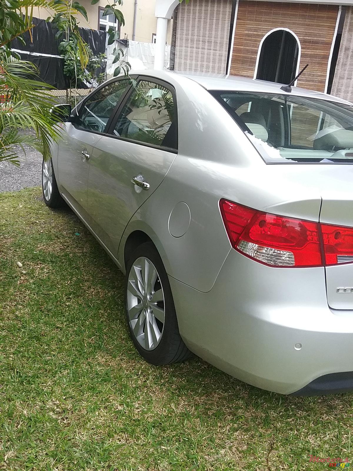 2011' Kia Cerato photo #2