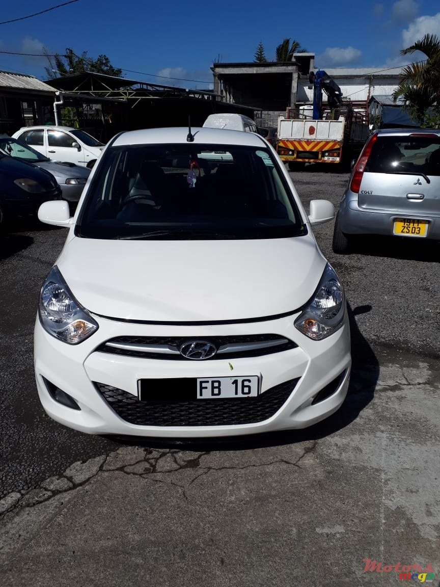 2016' Hyundai i10 photo #1