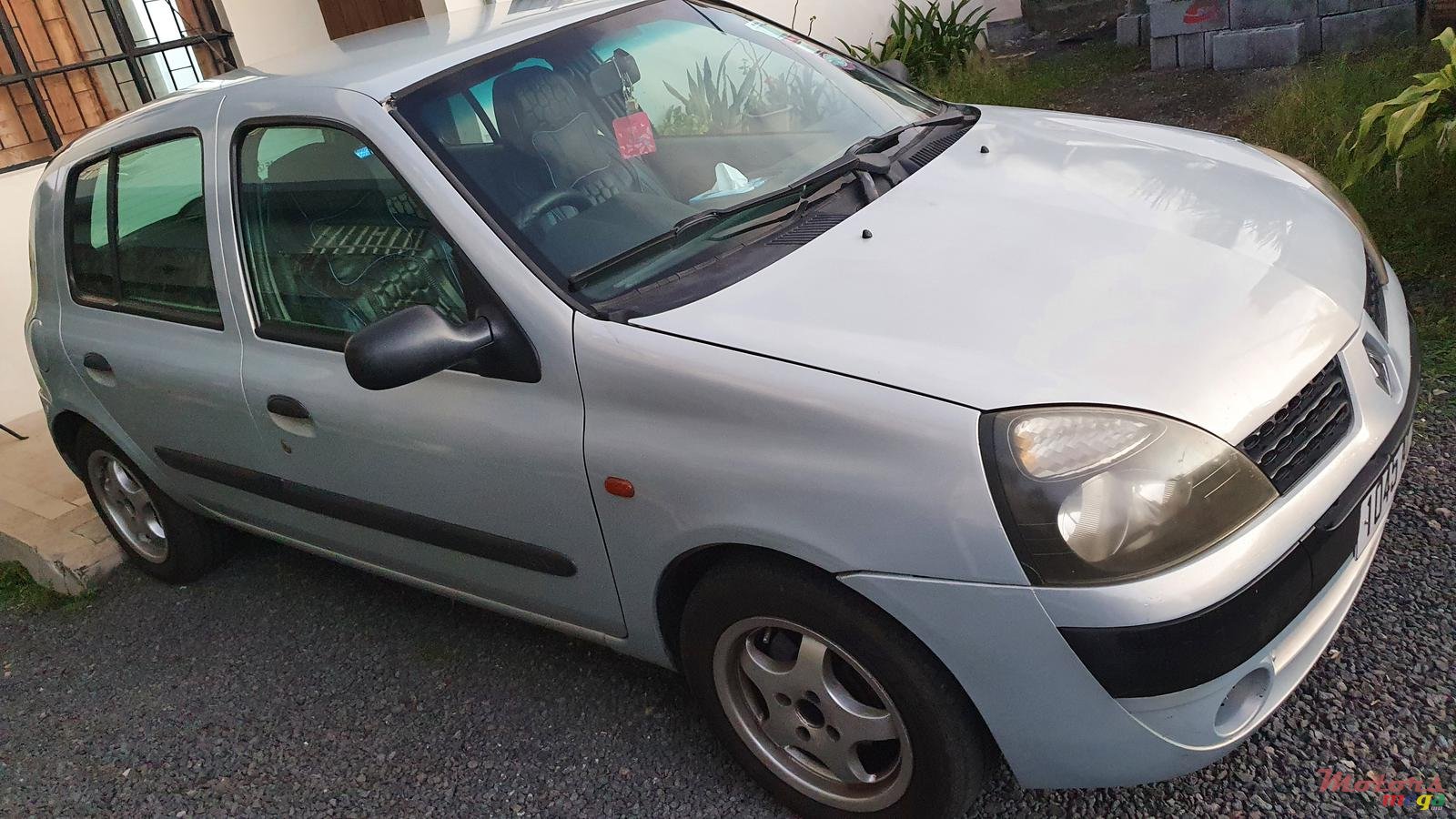 2003' Renault Clio photo #3