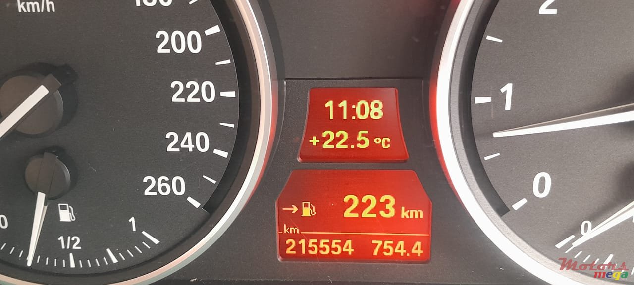 2009' BMW 520 photo #7