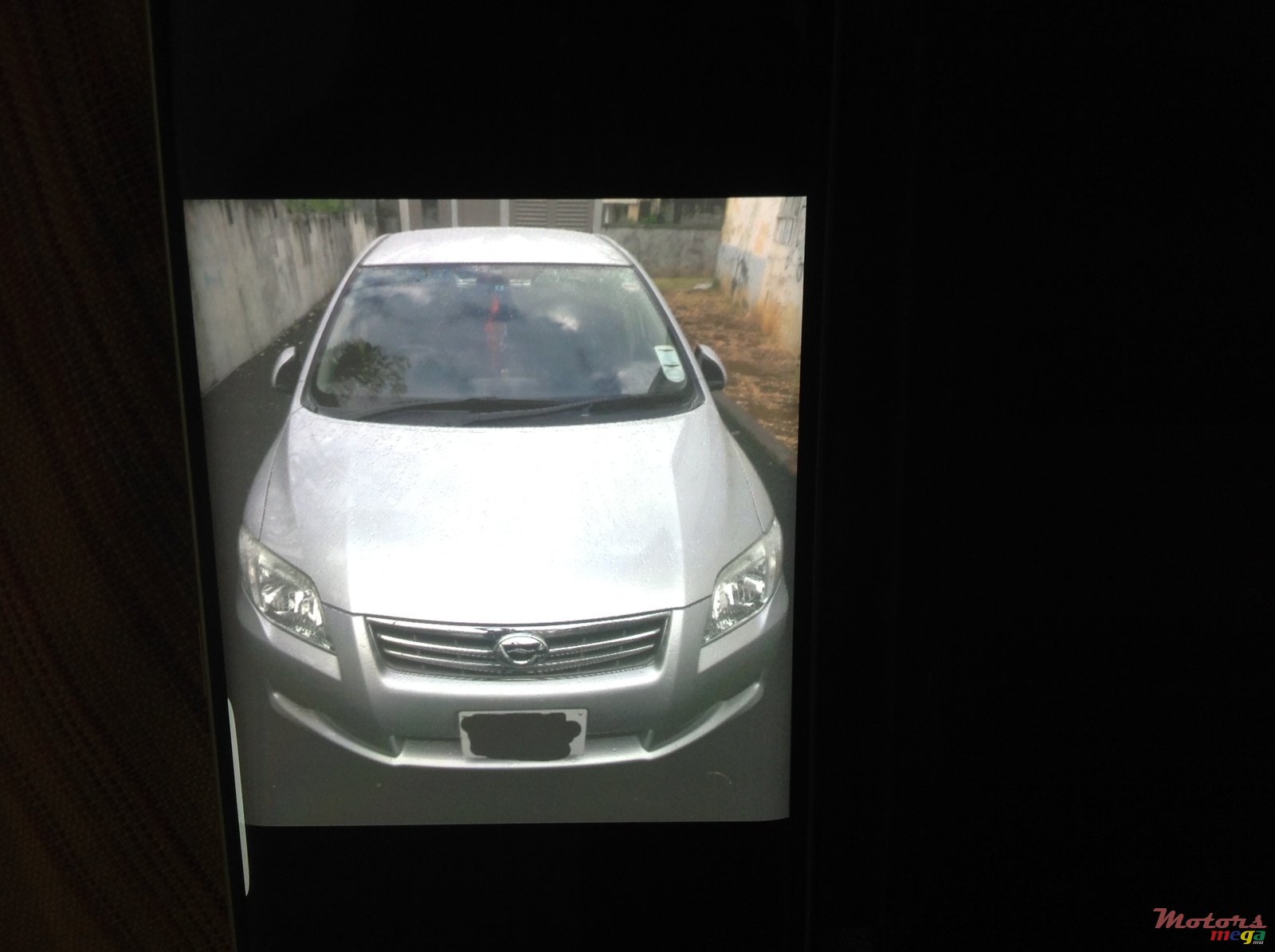 2010' Toyota Axio photo #2