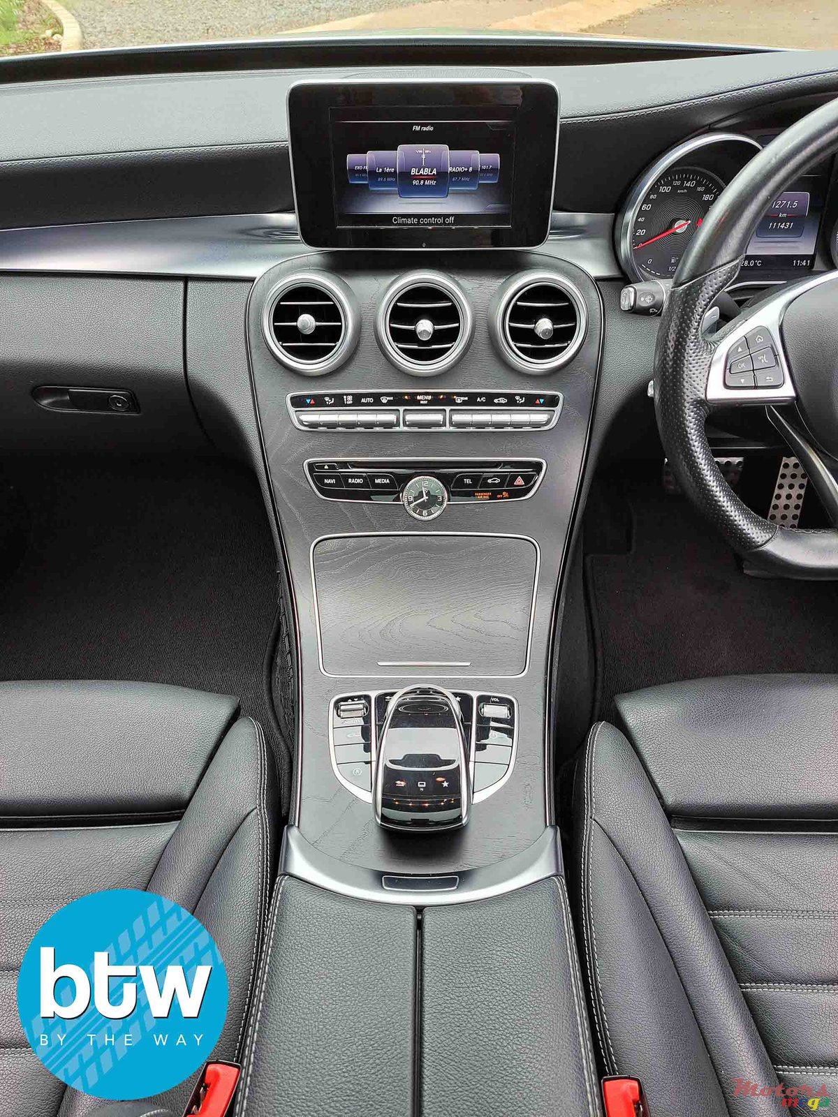 2016' Mercedes-Benz C-Class photo #6