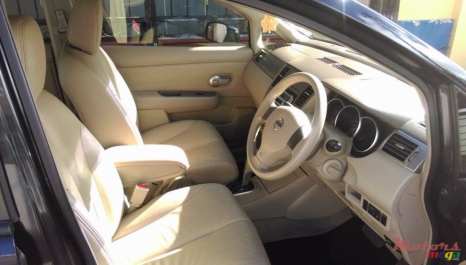 2005' Nissan Tiida  photo #6