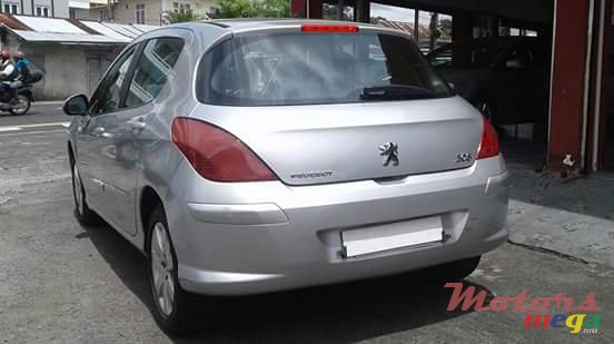 2009' Peugeot 308 photo #3