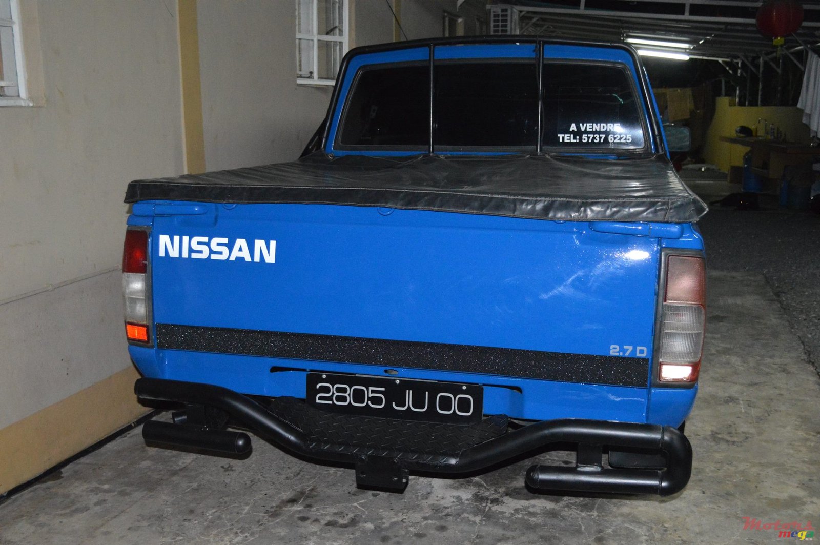 2000' Nissan Hardbody photo #5