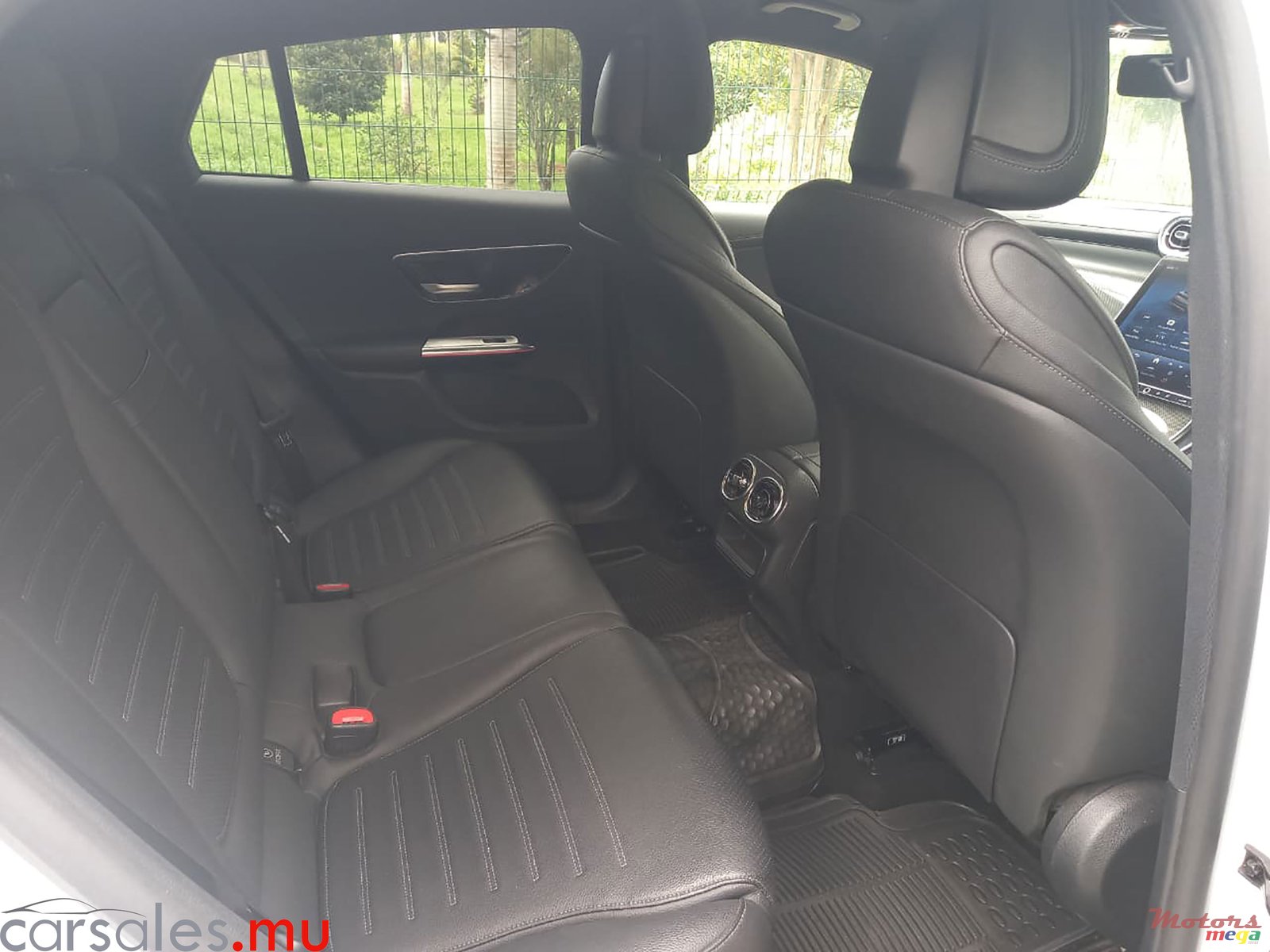 2024' Mercedes-Benz GLC 300 Coupé 4matic AMG 2.0 photo #5