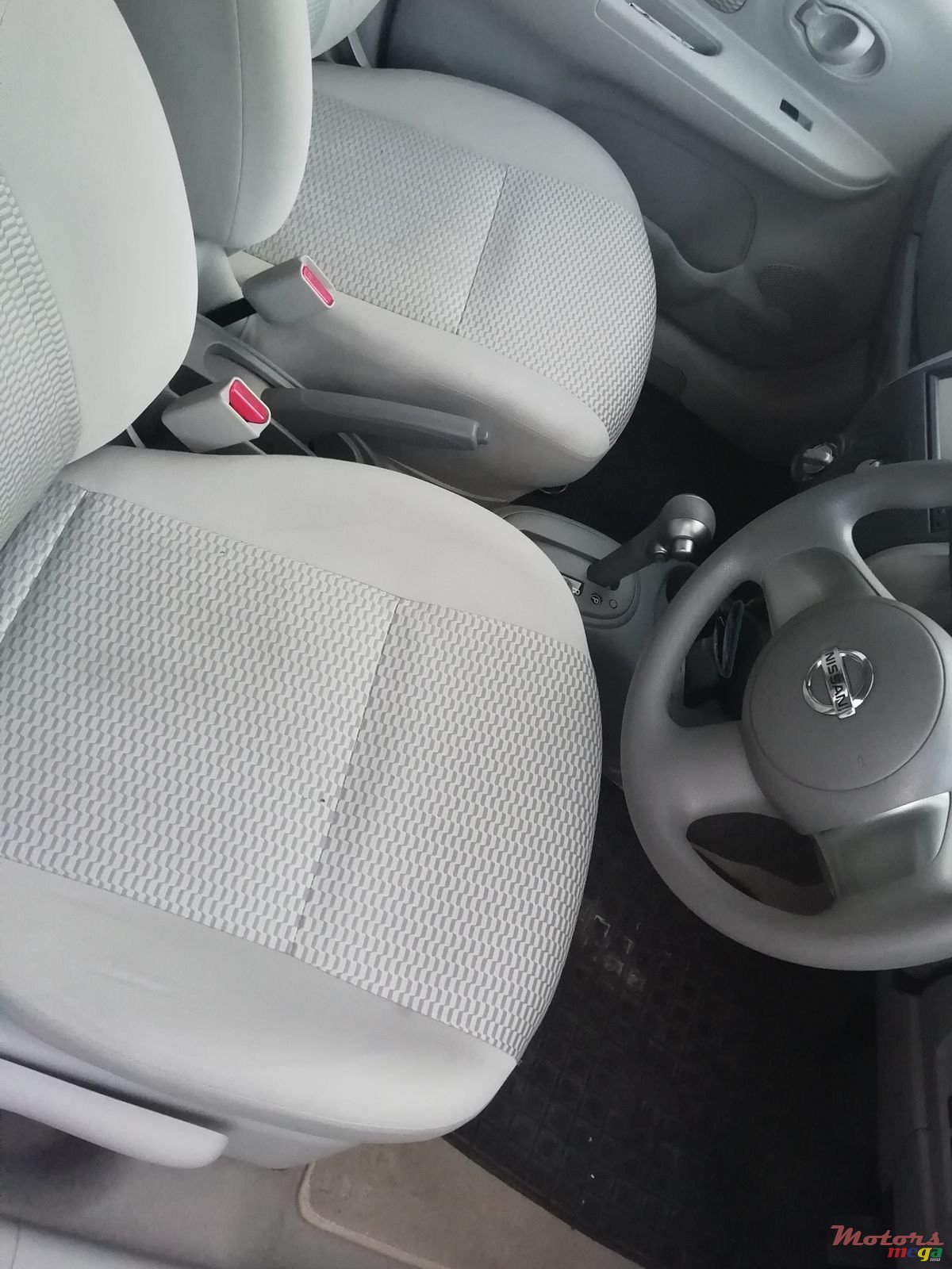 2013' Nissan March photo #2