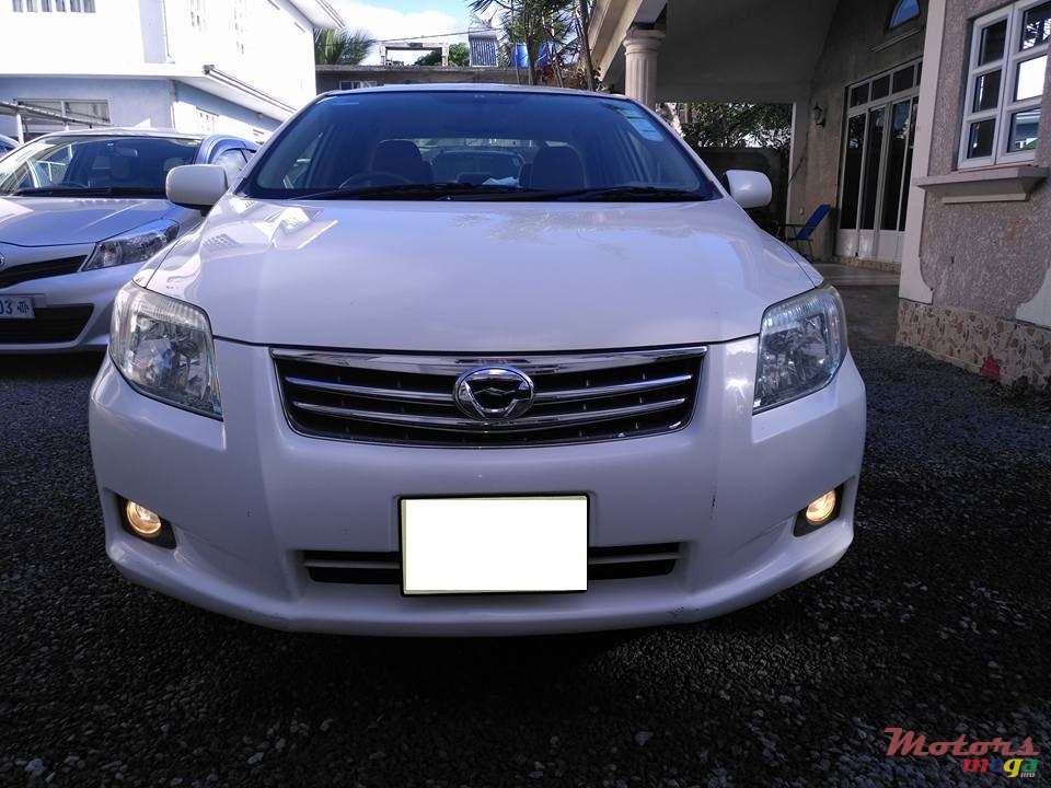 2010' Toyota Axio photo #1