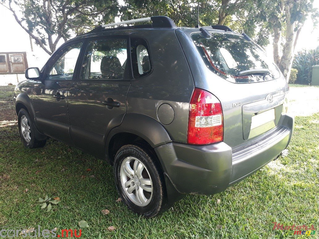 2007' Hyundai Tucson 2.0 photo #4