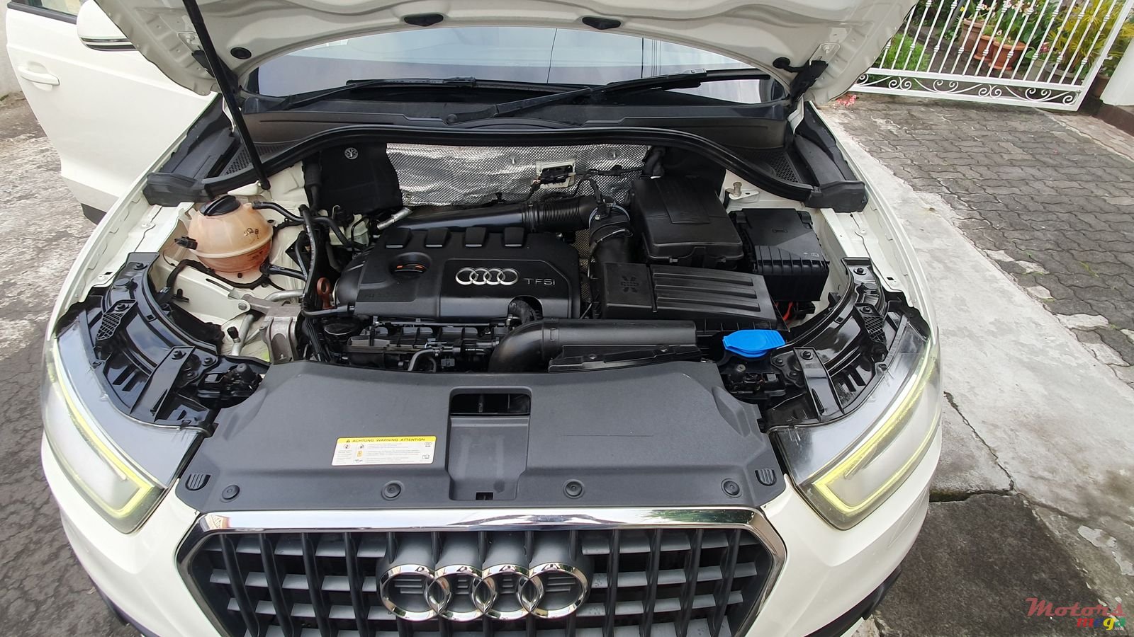 2013' Audi Q3 photo #5