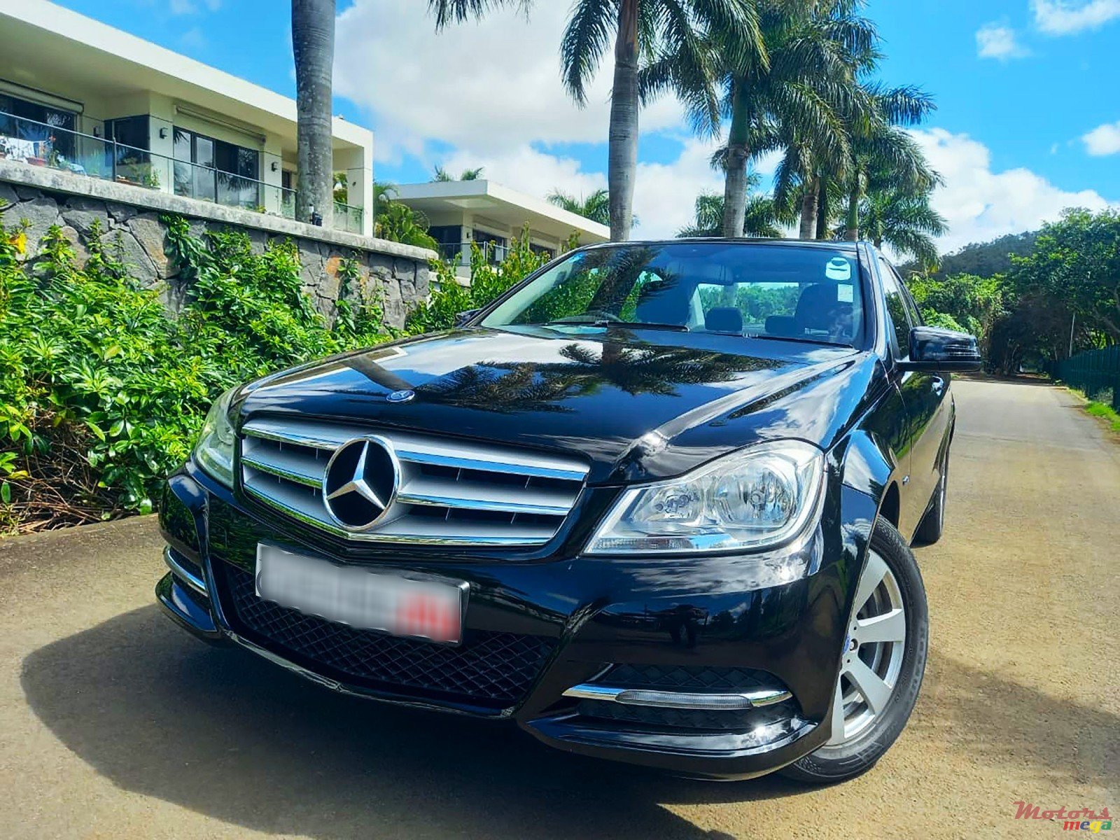 2012' Mercedes-Benz C 180 Kompressor 1.6 photo #1