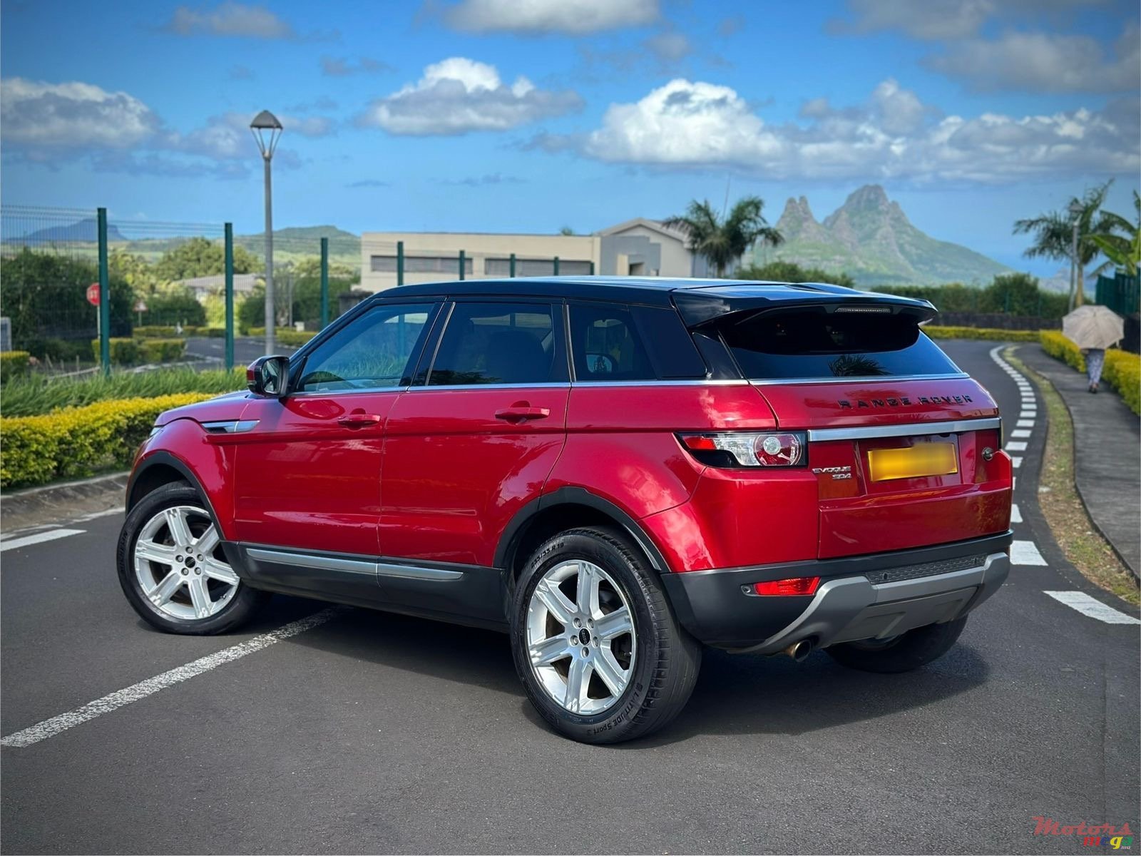 2012' Land Rover Range Rover Evoque photo #3